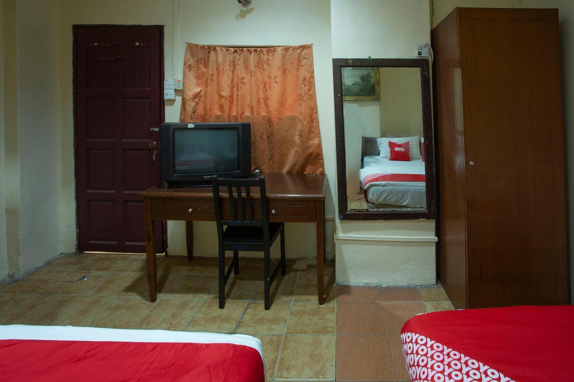Spot On 90137 Casavilla Hotel Pudu Куала-Лумпур Экстерьер фото