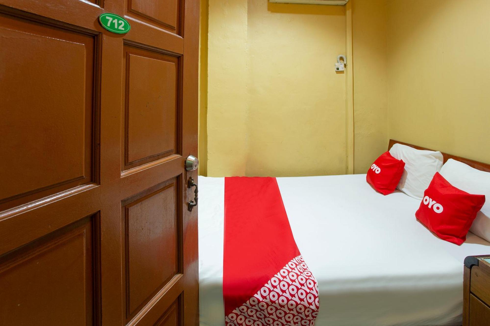 Spot On 90137 Casavilla Hotel Pudu Куала-Лумпур Экстерьер фото