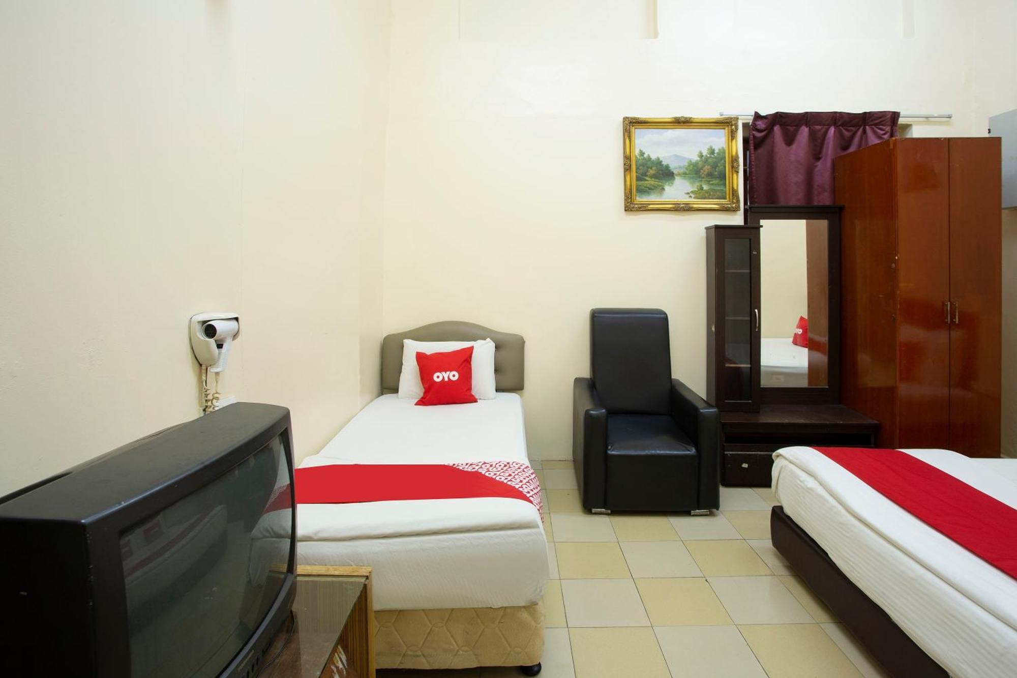 Spot On 90137 Casavilla Hotel Pudu Куала-Лумпур Экстерьер фото