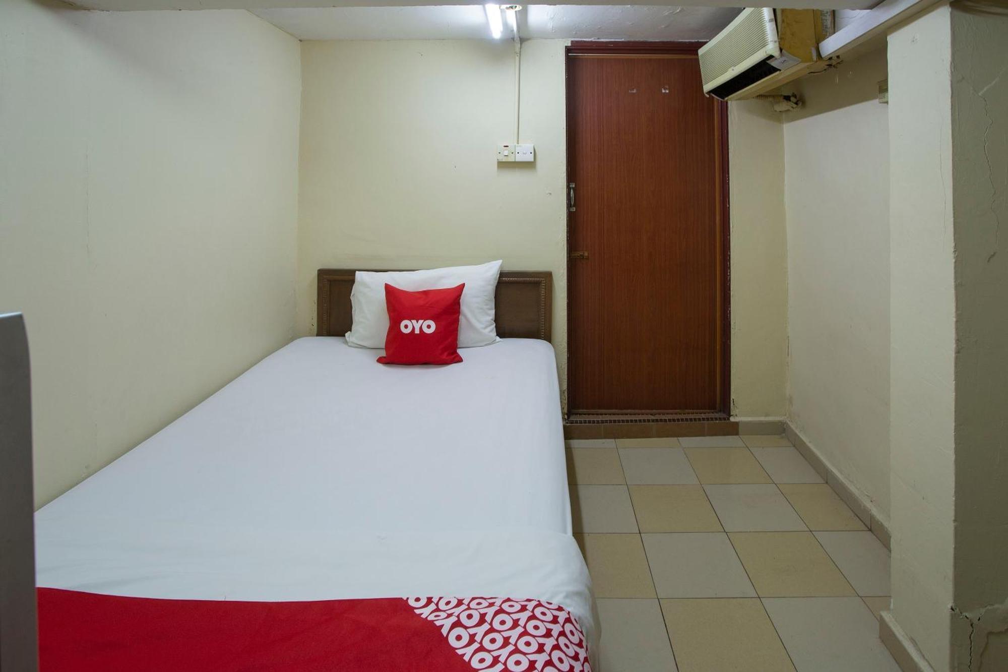 Spot On 90137 Casavilla Hotel Pudu Куала-Лумпур Экстерьер фото
